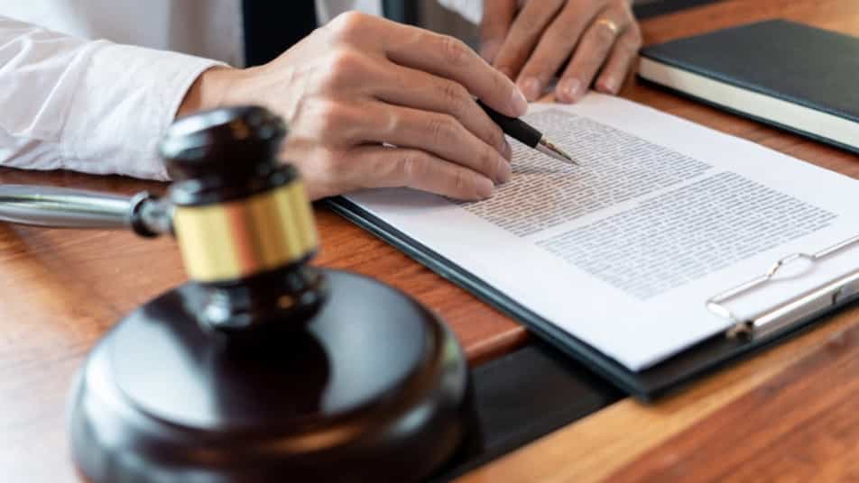 بهترین وکیل پایه یک دادگستری در گیلان